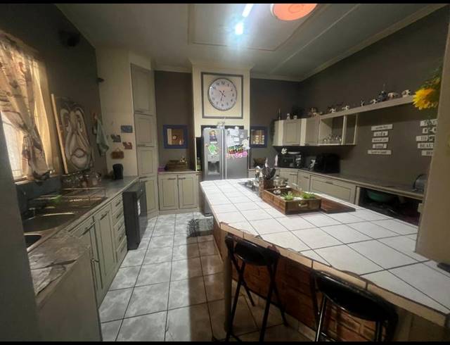 3 BEDROOM HOUSE FOR SALE IN PRETORIA GARDENS